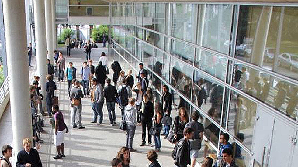 Alumnos en la Academia de Versalles