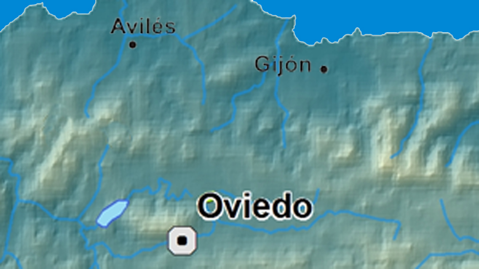 ¿Qué ciudad es más grande Gijón o Oviedo