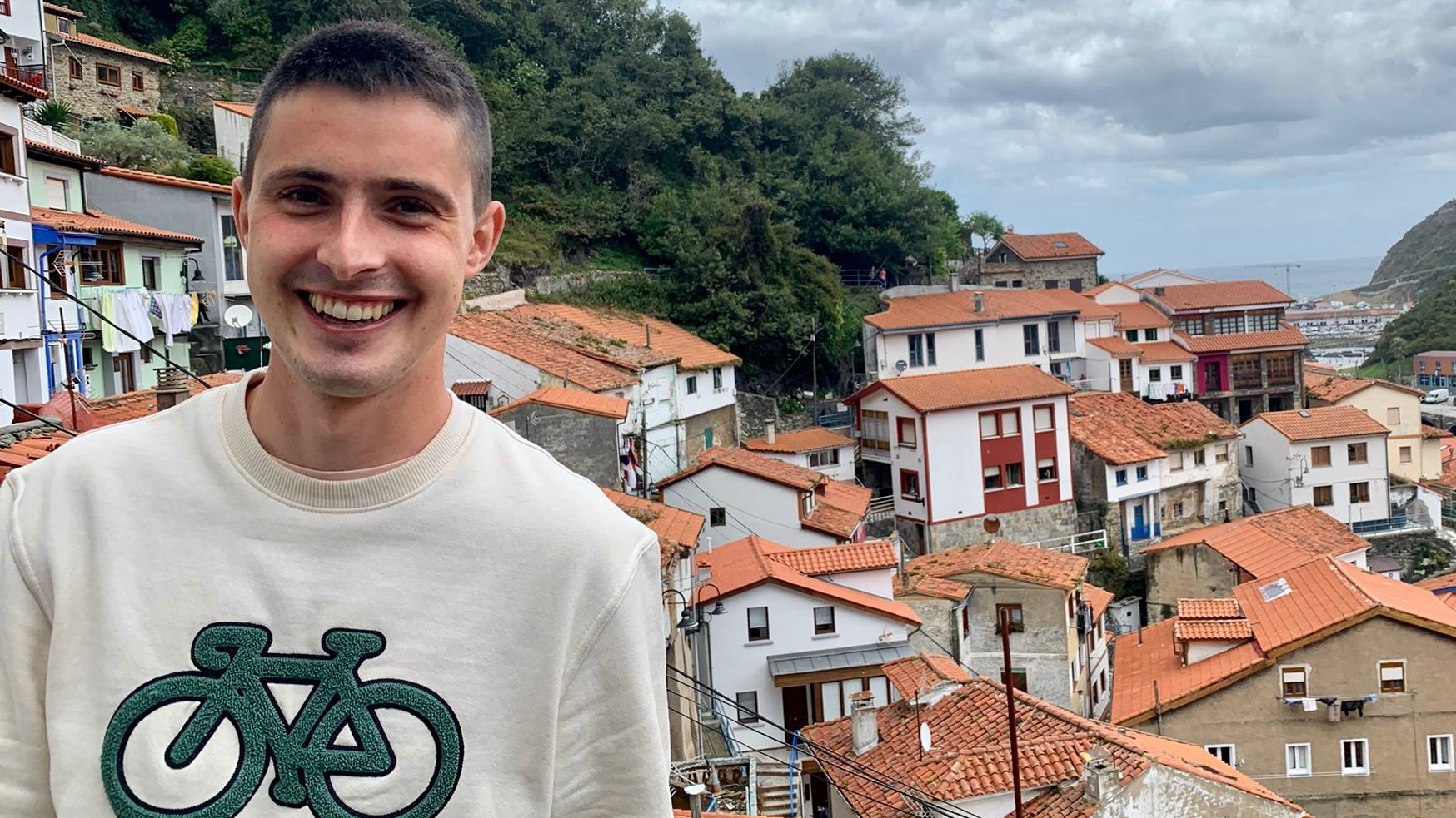 Un asturiano que sufrió un tumor cerebral con 17 años: «Nos olvidamos de vivir, cuando es realmente lo importante» - Vimarsana News